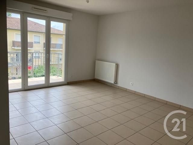 Appartement T3 à louer - 3 pièces - 59.95 m2 - GIRONDE SUR DROPT - 33 - AQUITAINE - Century 21 Lgi Immo