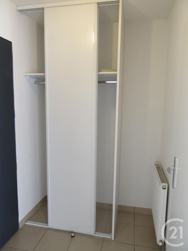 Appartement T2 à louer - 2 pièces - 38.86 m2 - GIRONDE SUR DROPT - 33 - AQUITAINE - Century 21 Lgi Immo