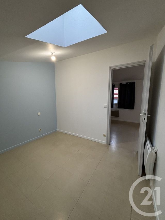 Appartement T2 à louer - 2 pièces - 39.82 m2 - LA REOLE - 33 - AQUITAINE - Century 21 Lgi Immo