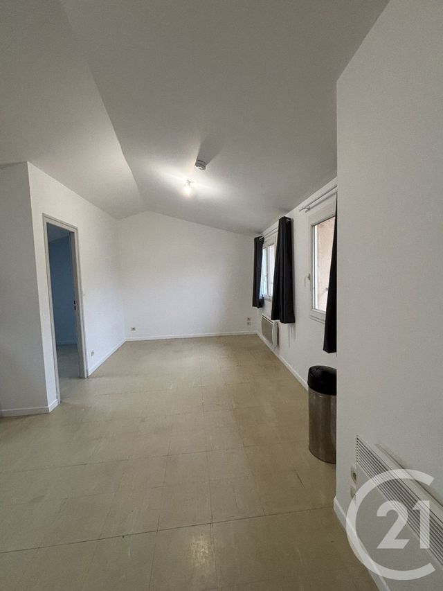 Appartement T2 à louer - 2 pièces - 39.82 m2 - LA REOLE - 33 - AQUITAINE - Century 21 Lgi Immo