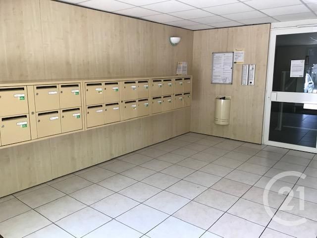 Appartement F3 à vendre - 3 pièces - 64.0 m2 - LANGON - 33 - AQUITAINE - Century 21 Lgi Immo Appartement F3 à vendre - 3 pièces - 64.0 m2 - LANGON - 33 - AQUITAINE - Century 21 Lgi Immo