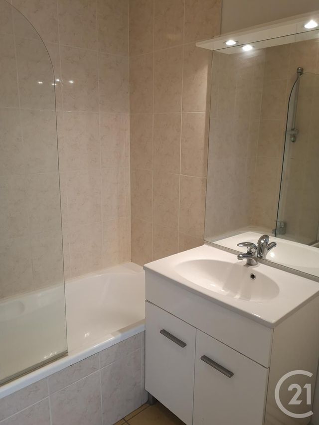 Afficher la photo en grand Appartement T3 à vendre - 3 pièces - 64.27 m2 - LANGON - 33 - AQUITAINE - Century 21 Lgi Immo