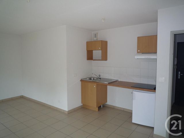 Afficher la photo en grand Appartement F2 à louer - 2 pièces - 41.68 m2 - GIRONDE SUR DROPT - 33 - AQUITAINE - Century 21 Lgi Immo