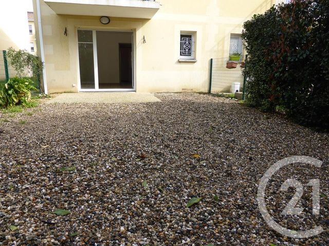 Afficher la photo en grand Appartement F2 à vendre - 2 pièces - 37.54 m2 - GIRONDE SUR DROPT - 33 - AQUITAINE - Century 21 Lgi Immo