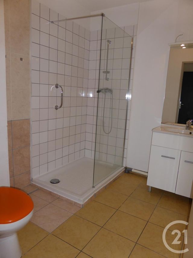 Afficher la photo en grand Appartement F2 à vendre - 2 pièces - 37.54 m2 - GIRONDE SUR DROPT - 33 - AQUITAINE - Century 21 Lgi Immo