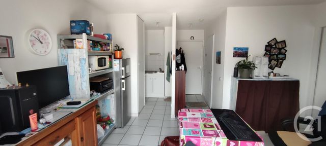 Appartement T2 à vendre - 2 pièces - 32.87 m2 - LA REOLE - 33 - AQUITAINE - Century 21 Lgi Immo