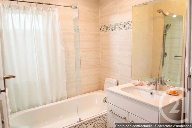 Appartement T3 à vendre - 3 pièces - 60.79 m2 - GIRONDE SUR DROPT - 33 - AQUITAINE - Century 21 Lgi Immo