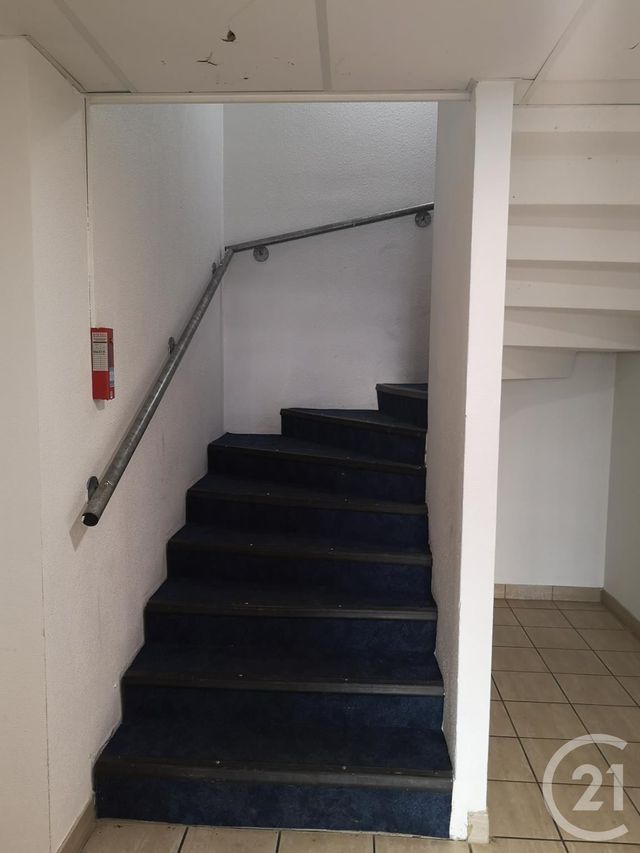 Appartement T3 à vendre - 3 pièces - 60.79 m2 - GIRONDE SUR DROPT - 33 - AQUITAINE - Century 21 Lgi Immo